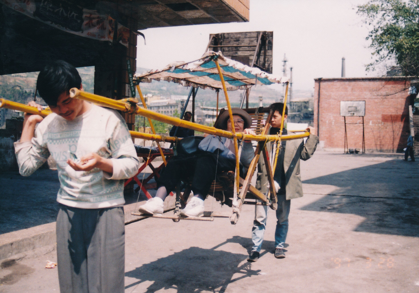 白帝城観光の駕籠かき
