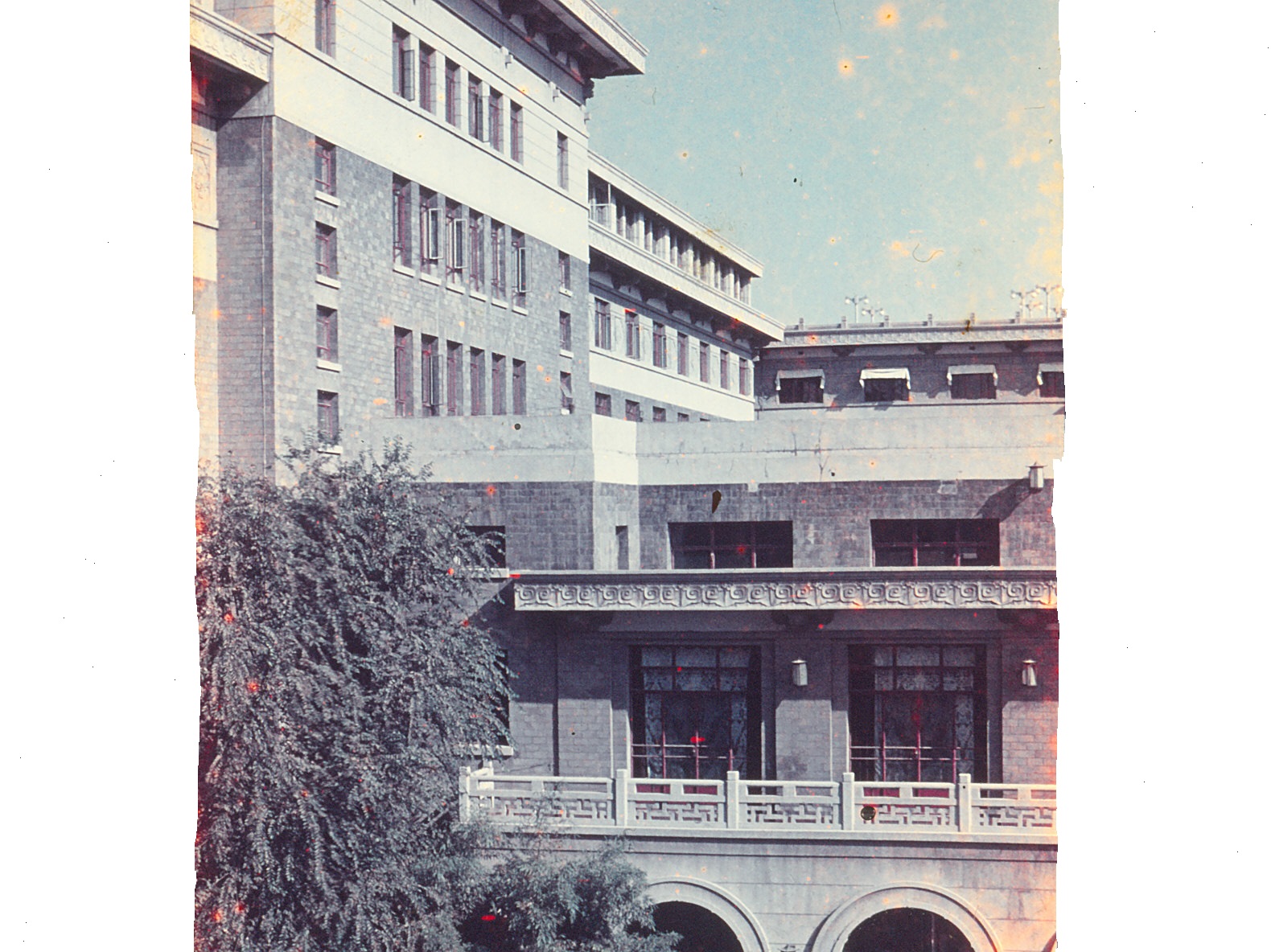 新僑飯店の中庭